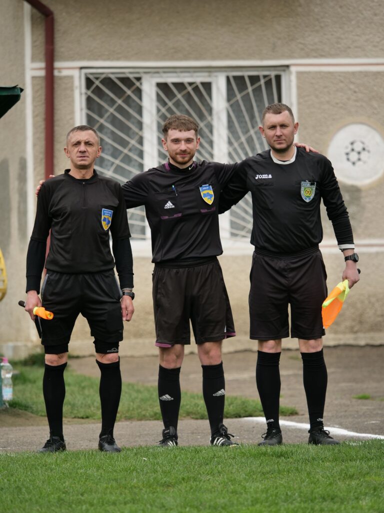 referee apparel