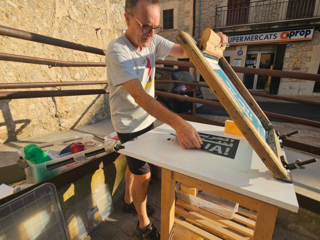 screenprint apparel